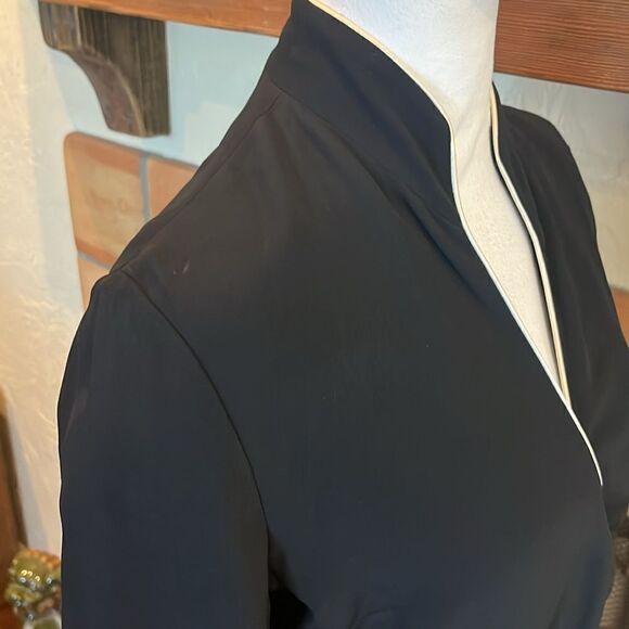Lafayette 148 Black/White Piping Wrap Dress, size 8 - Picture 4 of 12